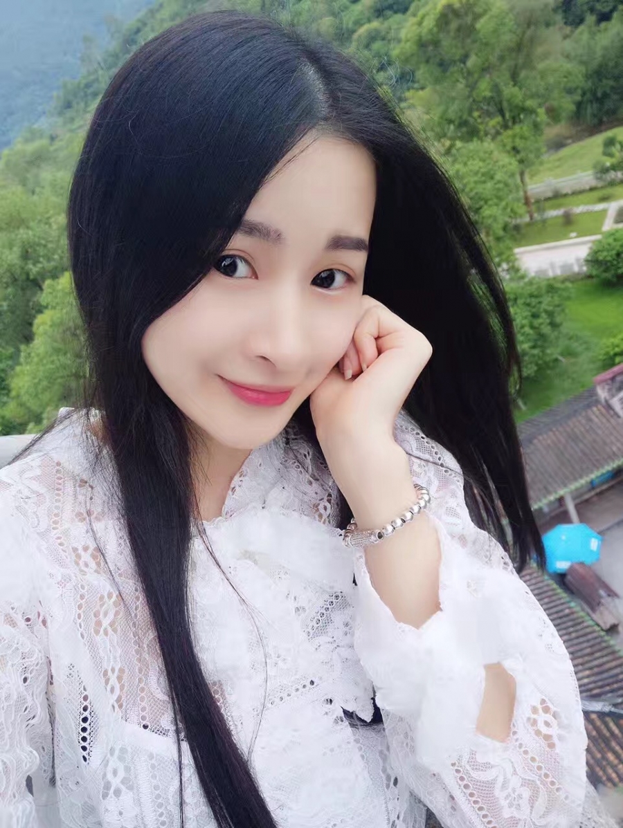 网络女主播酷似林依晨走红海量生活照曝光_图-3