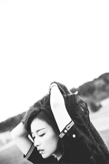 倪妮清新生活照曝光网友：可以防雾霾_图-1