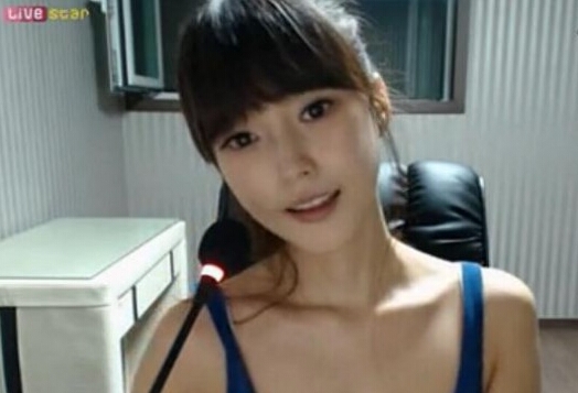 韩国女主播夏娃清纯生活照曝光_图-8