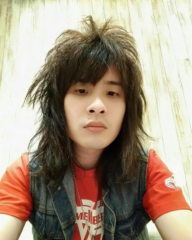 狮子合唱团吴力匀生活照_图-1