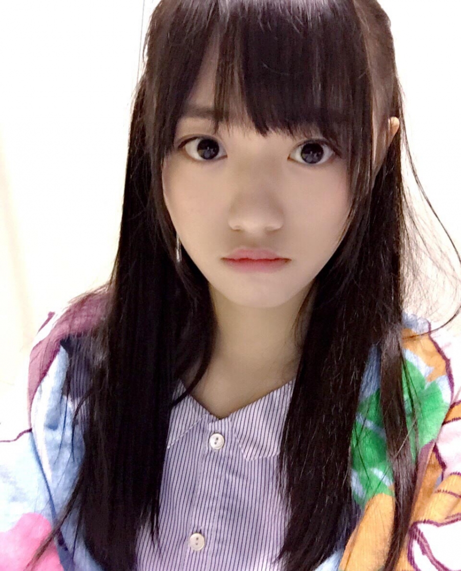 SNH48成员万丽娜甜美生活照_图-5