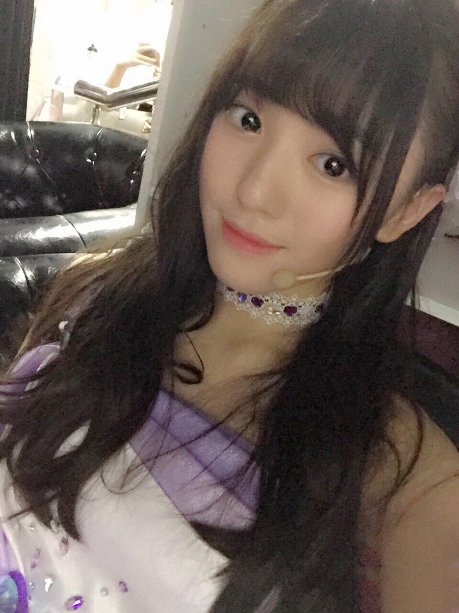 SNH48成员万丽娜甜美生活照_图-7