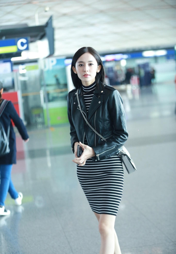 古力娜扎现身机场肤白貌美_图-6