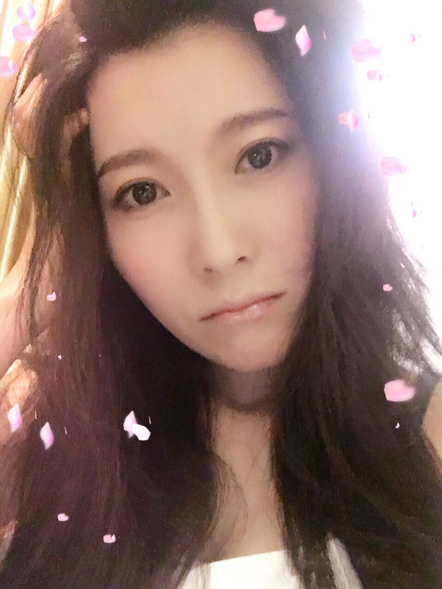 “朱七七”张棪琰海量生活照_图-2