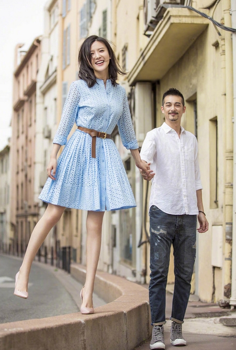 杨子姗吴中天生活照牵手拥抱甜蜜无比_图-4