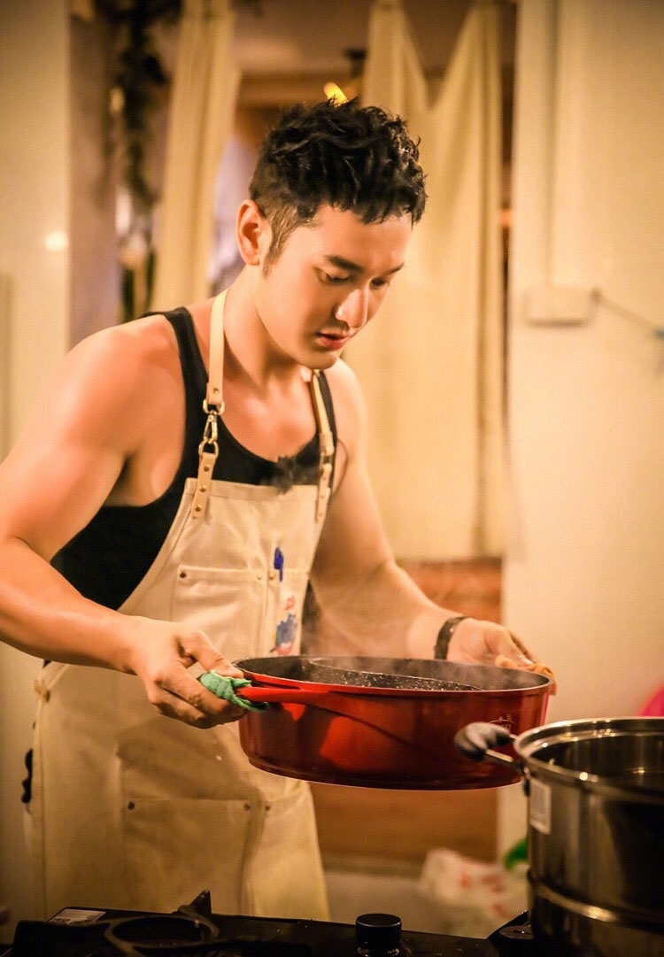 黄晓明担任厨师网友声称能减肥算我输！_图-4