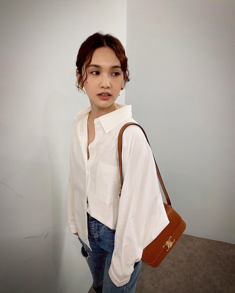 杨丞琳婚后首次分享生活照身穿白衬衫元气满满_图-8