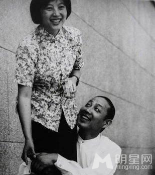 陈道明老婆近照曝光端庄优雅曾为央视主播_图-8