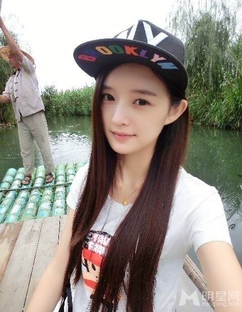 翻版杨幂90后嫩模陈丹婷晒新照娇俏可人_图-24