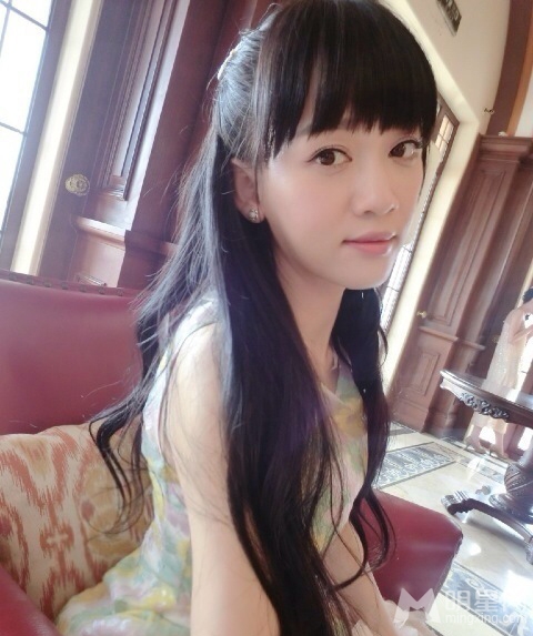 陈乔恩晒靓照肌肤细嫩逆龄模样可爱卖萌_图-3
