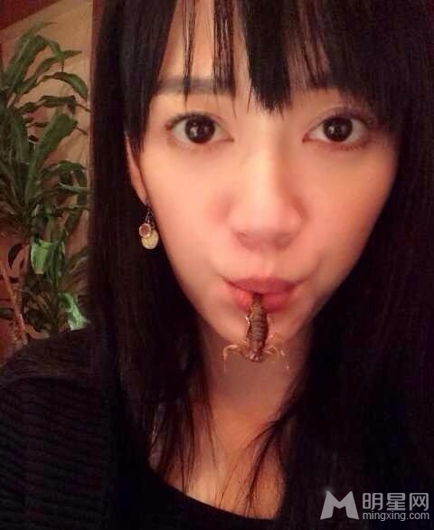 陈乔恩晒靓照肌肤细嫩逆龄模样可爱卖萌_图-7