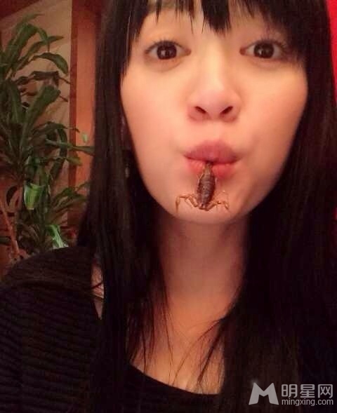 陈乔恩晒靓照肌肤细嫩逆龄模样可爱卖萌_图-8