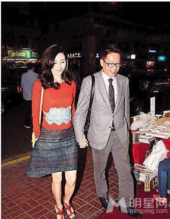 汪峰章子怡牵手看电影图揭明星春节动态_图-20