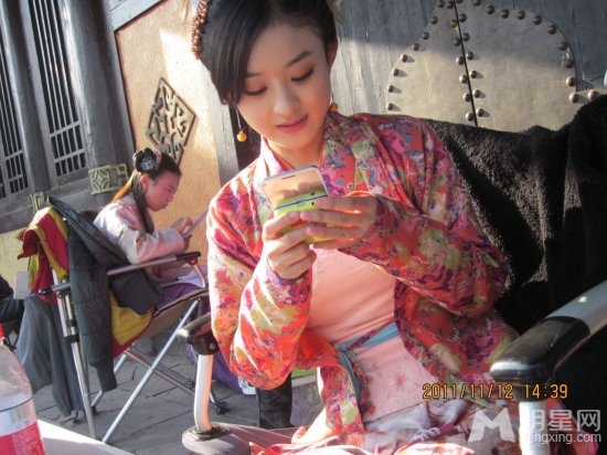 杨幂唐嫣图揭女神那些惨不忍睹的过去_图-17