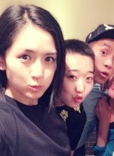谢娜素颜豪爽请客调侃你值得一锅