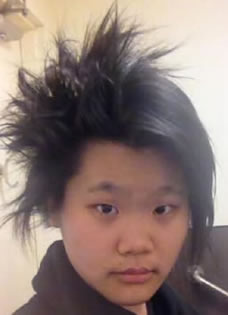 毕福剑女儿杀马特自拍吓坏网友自黑无下限