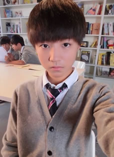TFBOYS王俊凯2014年下半年帅气生活照集