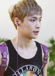EXO张艺兴2013年7月帅气机场照合集