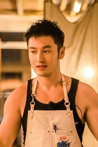 黄晓明担任厨师网友声称能减肥算我输！