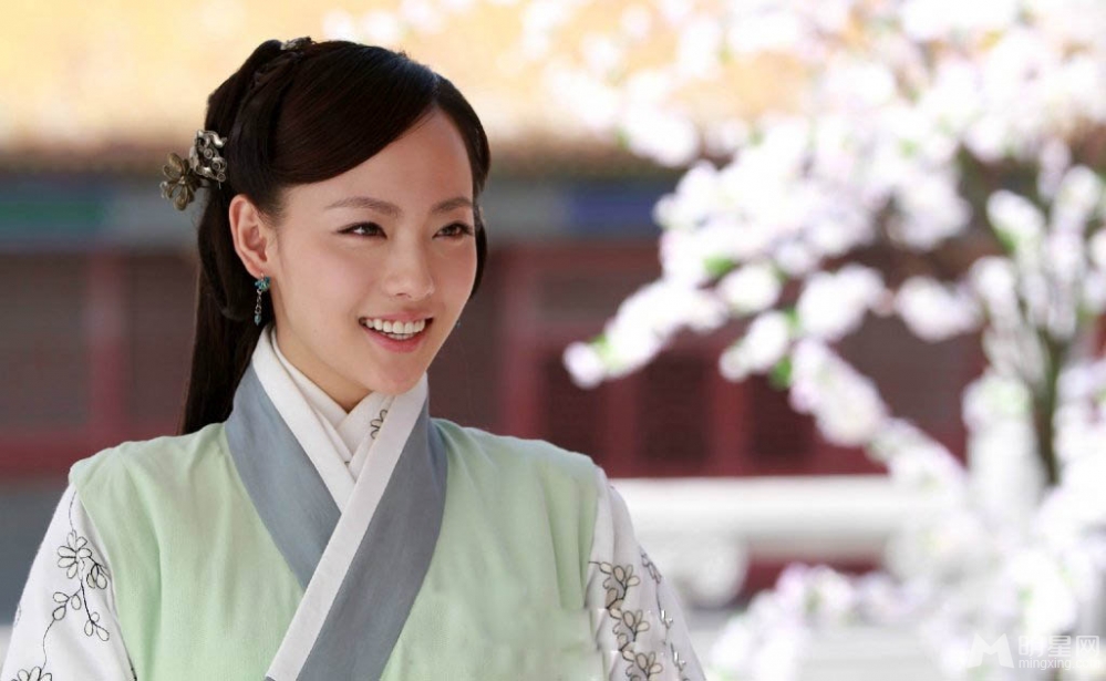 张嘉倪曝美人如画剧照沐浴画面惊艳_图-7