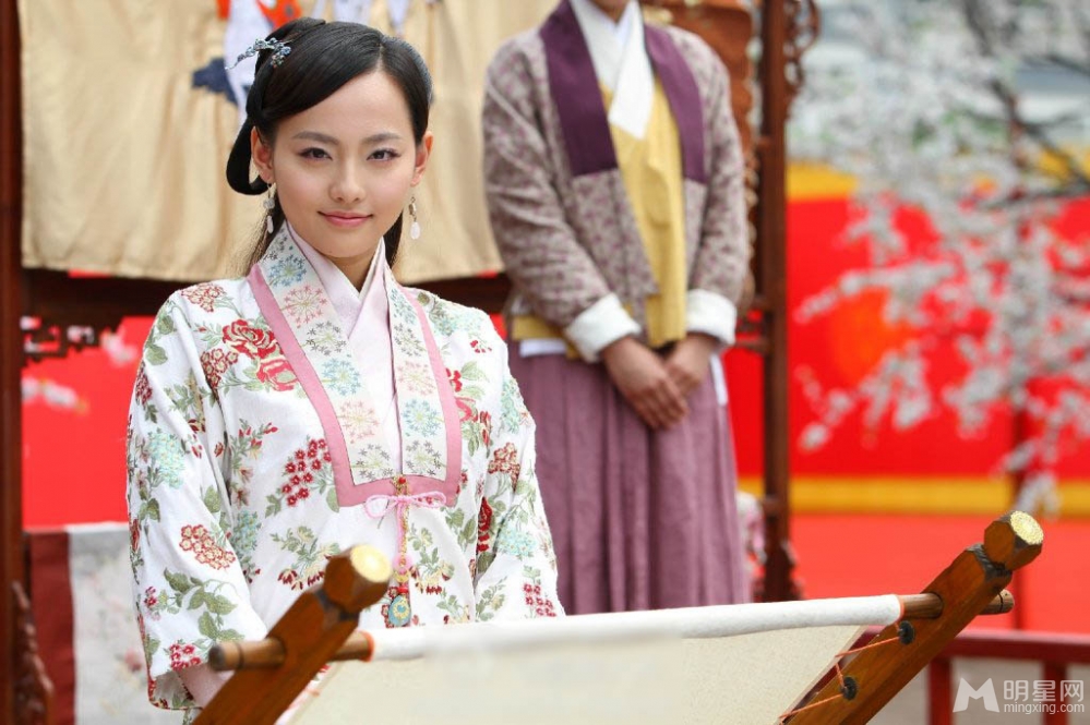 张嘉倪曝美人如画剧照沐浴画面惊艳_图-14