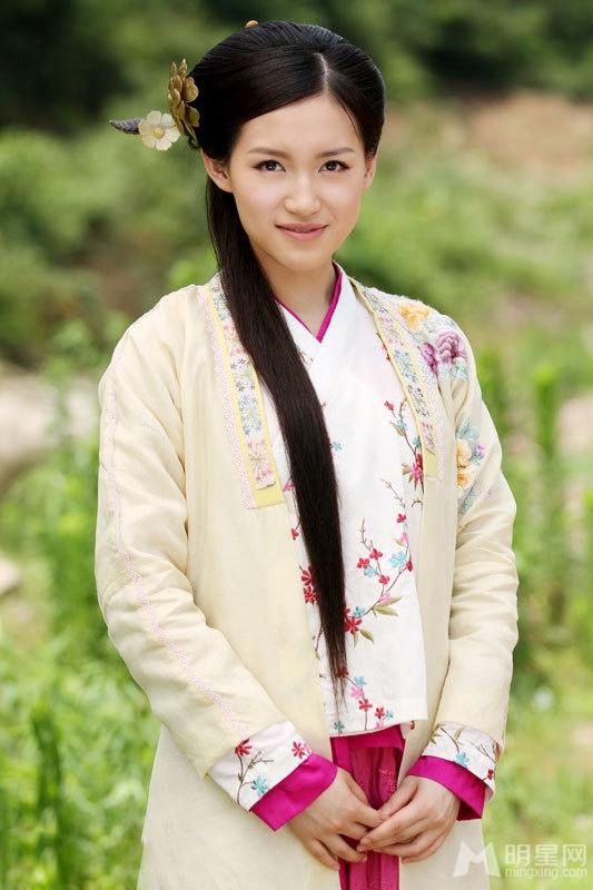 美人如画曝光苏青剧照多款造型魅惑动人_图-3
