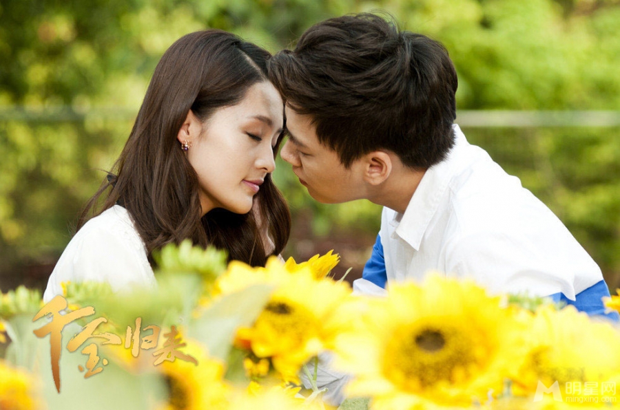 李易峰吻戏剧照吻遍当红女星_图-2