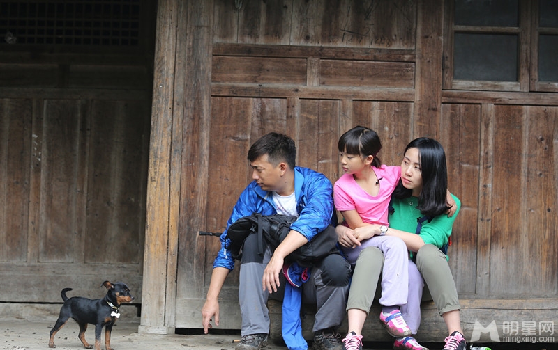 辣妈现身爸爸2奶爸萌娃欢声庆祝_图-11