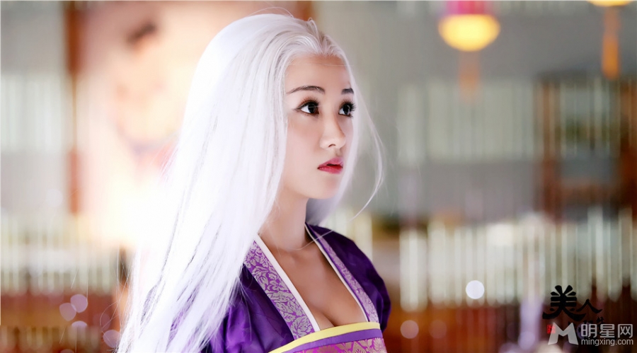 美人制造剧照杨蓉白发卖萌_图-6