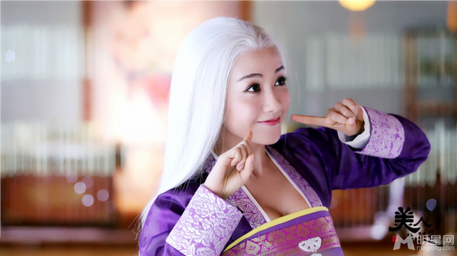 美人制造剧照杨蓉白发卖萌_图-4