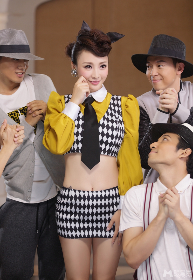 柳岩男神MV热播女神一秒变土神_图-2