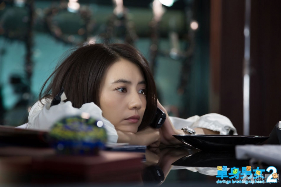单身男女2最新剧照吴彦祖获封魅力男神_图-5