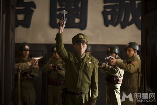 北平无战事刘烨剧照军装造型帅气_图-1