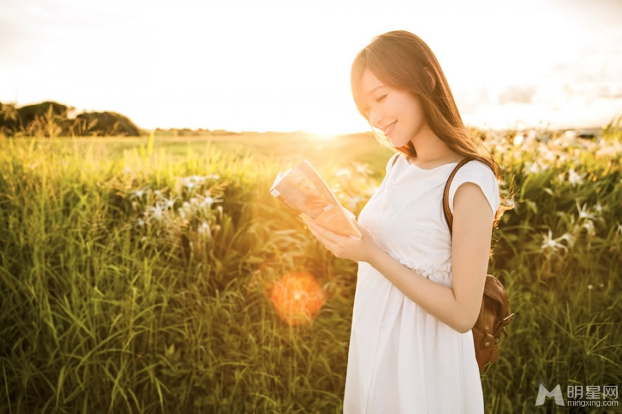 金莎最新MV剧照曝光回归小清新女王_图-1