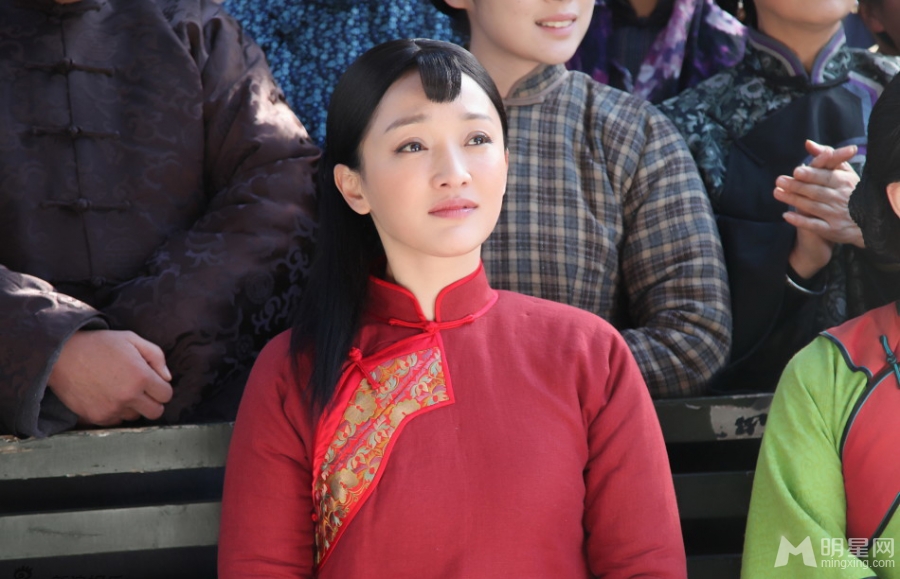 红高粱曝精彩特辑周迅饰演女主角九儿_图-4