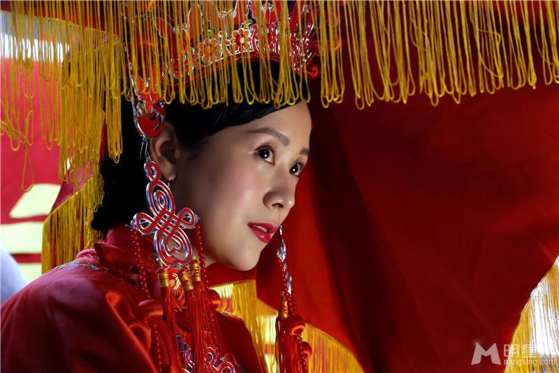 电视剧二炮手海清红装出嫁剧照_图-3