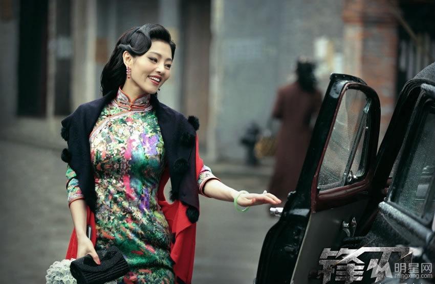 锋刃最新剧照黄渤勾搭舞女_图-5