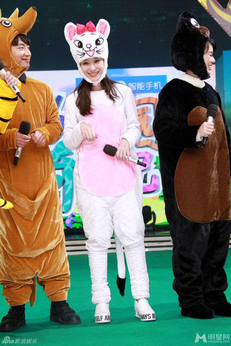 美妙的朋友上快本倪妮胡杏儿卖萌剧照_图-3
