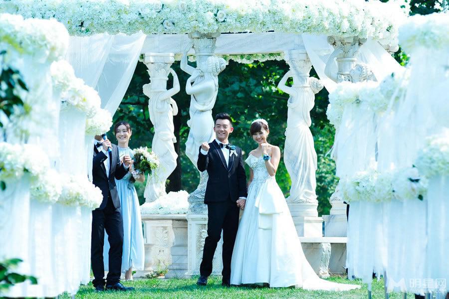 《咱们结婚吧》郑恺陈意涵婚纱写真_图-5