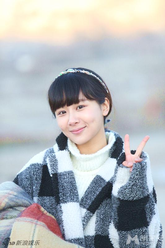 《花样姐姐》成员共同为宋茜庆生杨紫接替宋茜出演_图-3