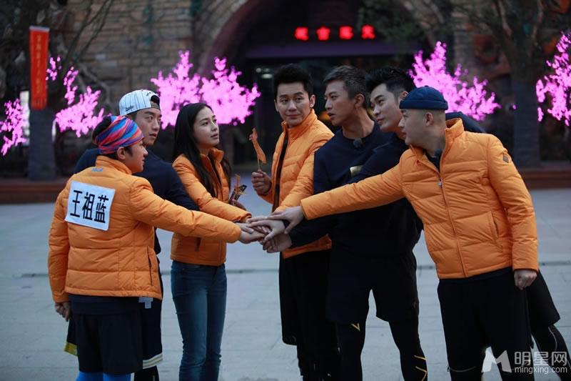 《奔跑吧兄弟》第二季最新剧照黄晓明霸道总裁现身_图-2