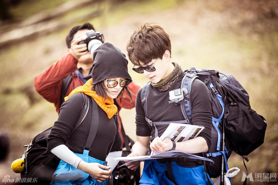《花儿与少年2》成员登山遭遇危机冲突显现_图-2
