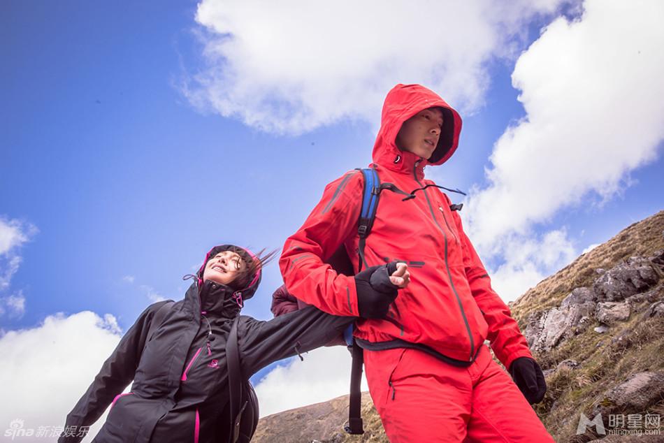 《花儿与少年2》成员登山遭遇危机冲突显现_图-6