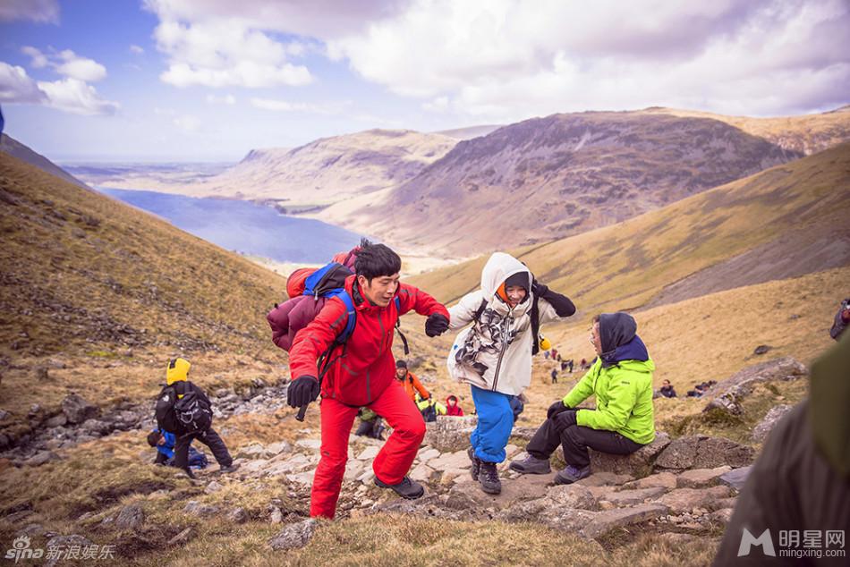 《花儿与少年2》成员登山遭遇危机冲突显现_图-14