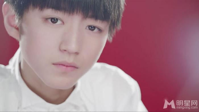 TFBOYS王俊凯《Young》个人图集_图-7