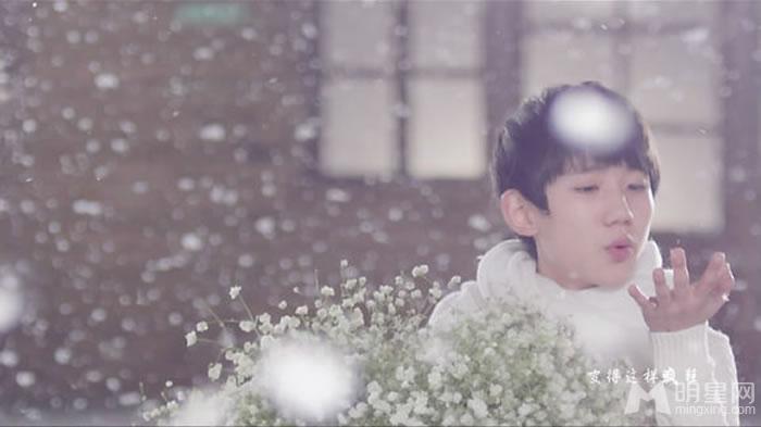 TFBOYS王源《Young》个人图集_图-8