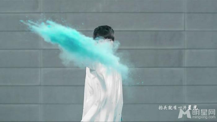 TFBOYS王源《Young》个人图集_图-12