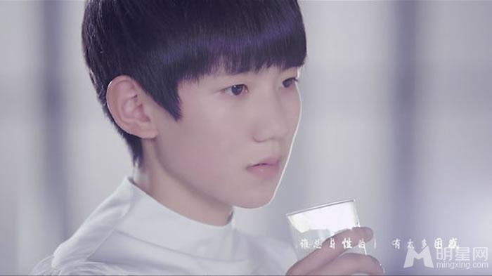 TFBOYS王源《Young》个人图集_图-1
