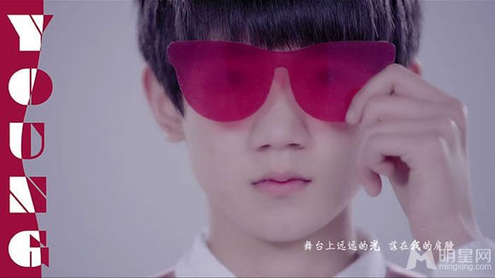TFBOYS王源《Young》个人图集_图-13