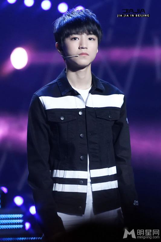 TFBOYS王俊凯《快乐大本营》现场_图-11
